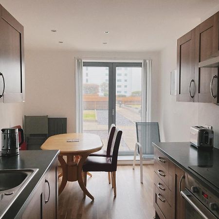 Stunning Waterfront Western Harbour Apartment Эдинбург Экстерьер фото