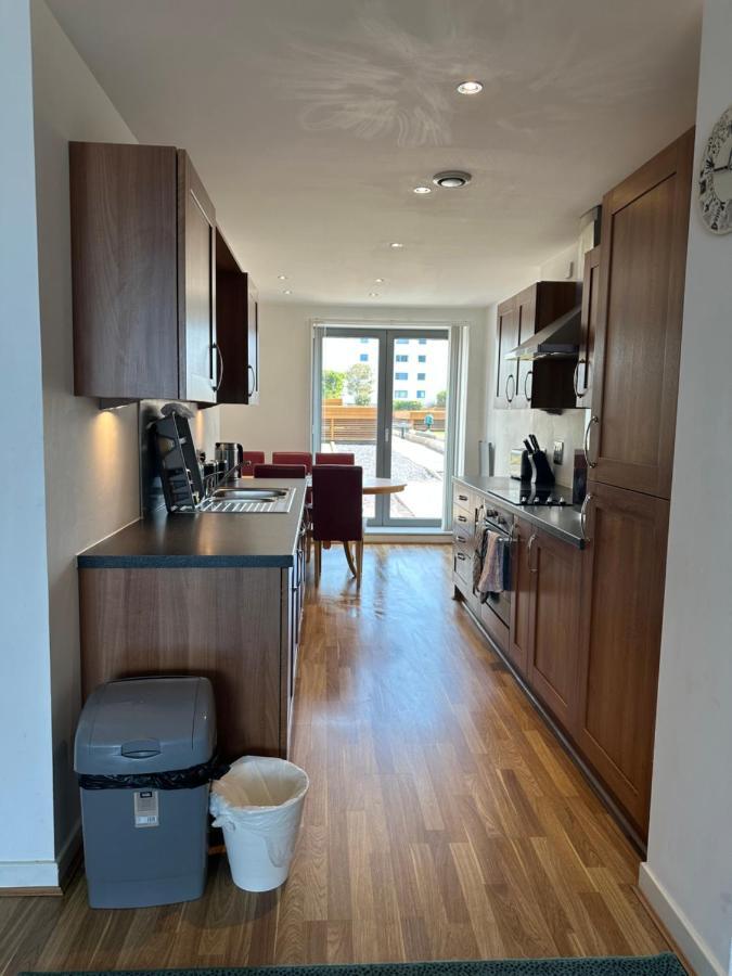 Stunning Waterfront Western Harbour Apartment Эдинбург Экстерьер фото